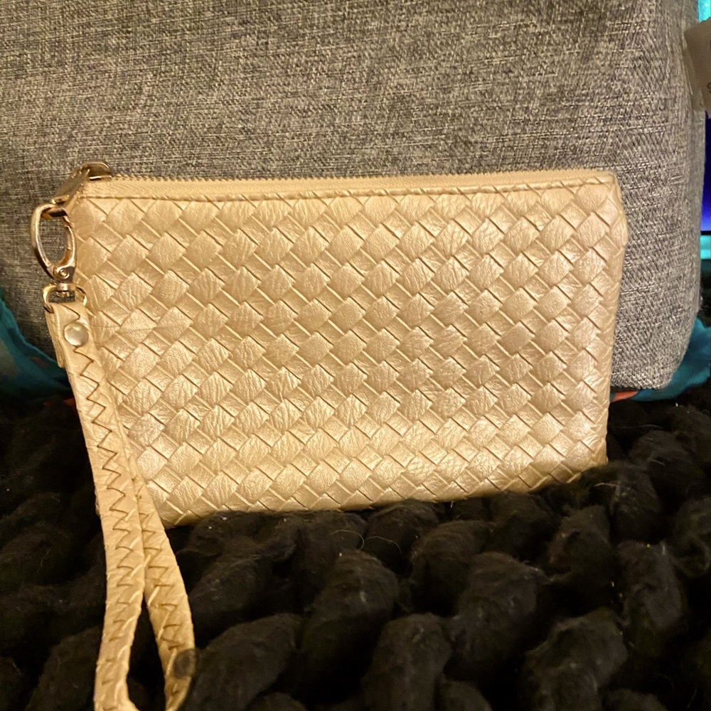 BOUTIQUE BRAIDED WRISTLET